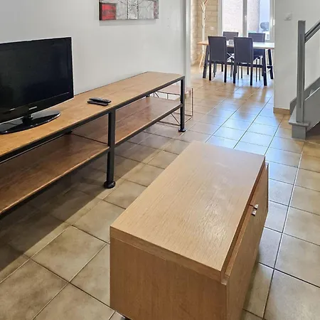 Jolie Maison Avec Cour Semesterbostad